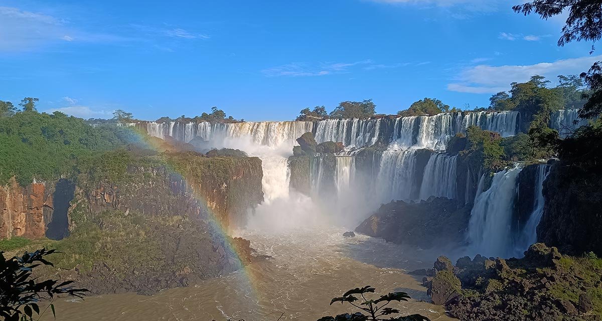 Colectivos de Puerto Iguazú a Cataratas del Iguazú
