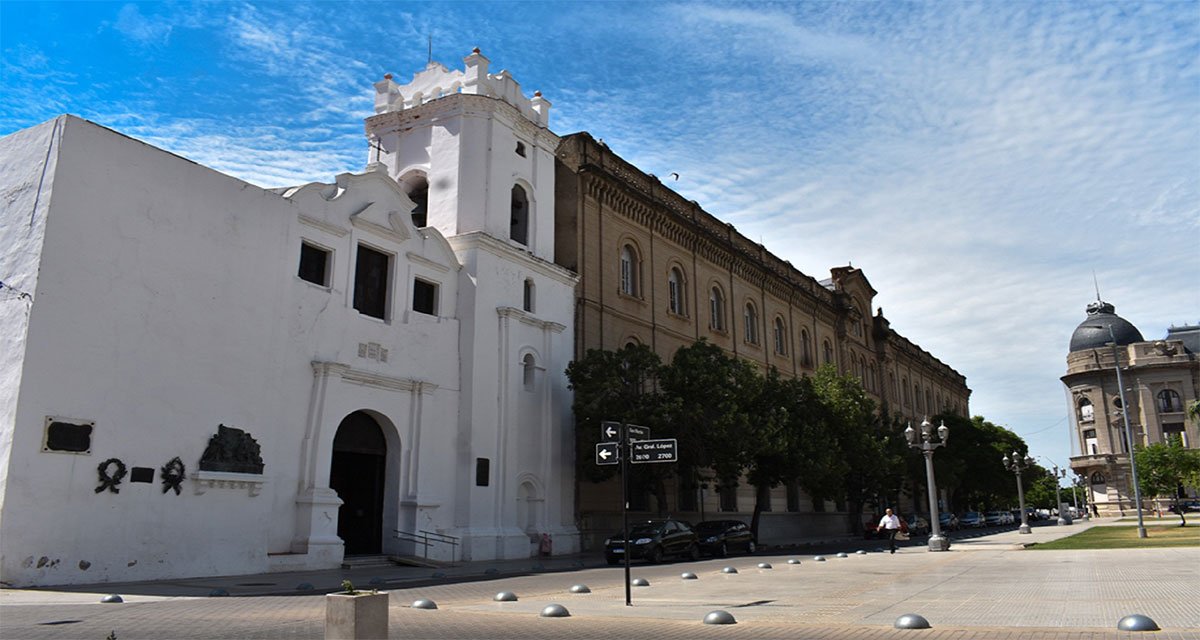 Micros de Reconquista a Santa Fe